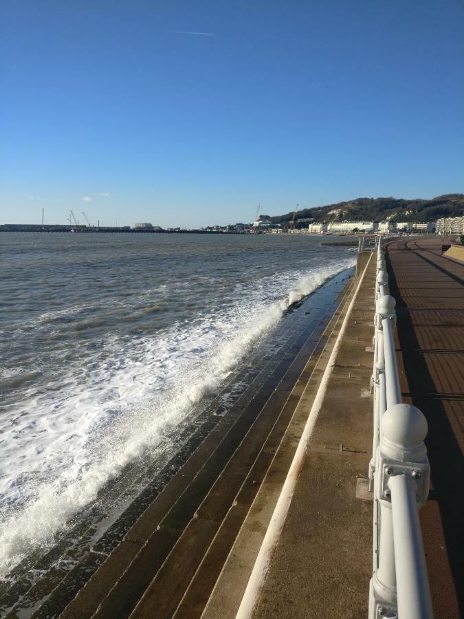 Whole Flat Next To Dover Port With Parking Exteriér fotografie